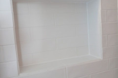 Badkamer-Renovatie-Kleine-Badkamer-met-alles-er-op-en-aan-21
