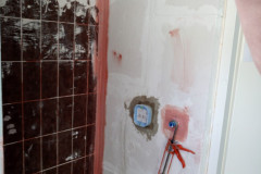 Badkamer-Renovatie-Kleine-Badkamer-met-alles-er-op-en-aan-7